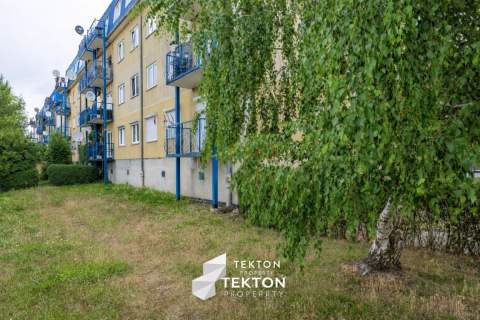 balkon duża piwnica w cenie 3 pokoje