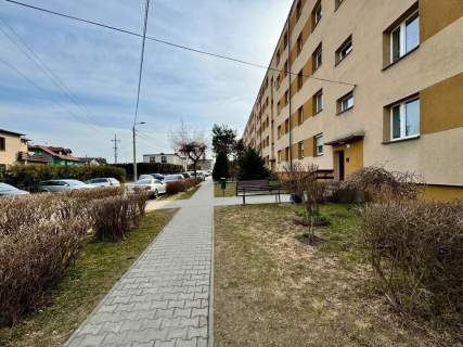 Kawalerka po remoncie 1 piętro, centrum Czerwionki