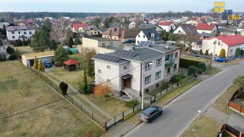 Dom w bliskim sąsiedztwie lasu