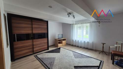 Siedlisko w otoczeniu natury i zabudowy wiejskiej