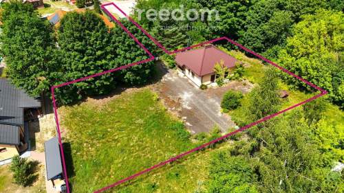 Budynek z dużą działką 1502 m2   Porosiuki
