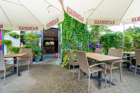 2 niezależne budynki/ zysk od pierwszego dnia