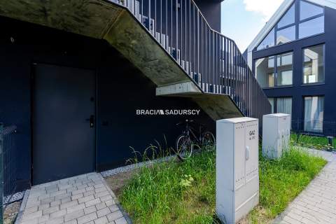 3pokoje,50m2,nowe budownictwo,2 ogródki,m.postojow