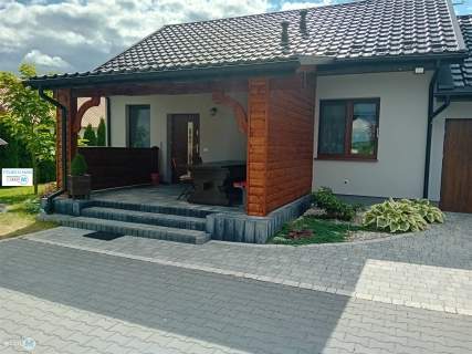 Atrakcyjny, parterowy dom z dużą działką 