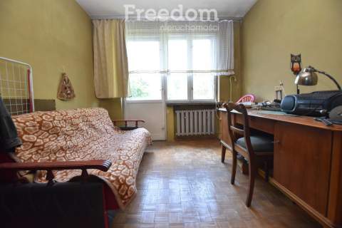 Wolnostojący DOM 96 m2, 4 pokoje 678 m działki