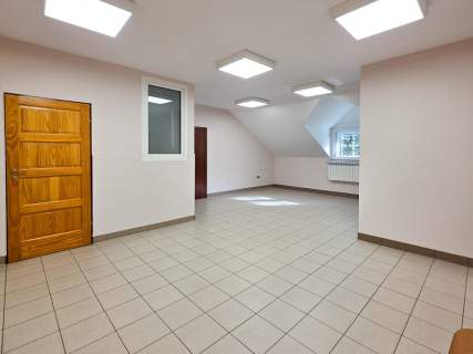 Duży ruch Parking w cenie Metro Chrzanów 2026r