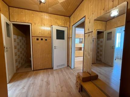 Przestronne mieszkanie z balkonem do własnej aranżacji