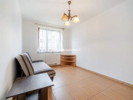 2 pok oddzielne 48m2 z garazem