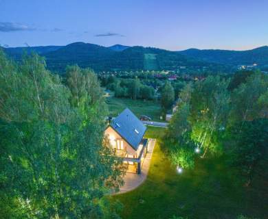 Nowoczesny dom z panoramicznym widokiem na góry
