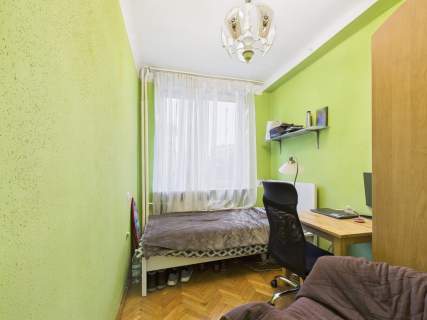 Centrum Warszawy-duże mieszkanie- do remontu