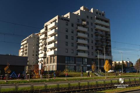 Lokal na sprzedaż z najemcą 122 mkw