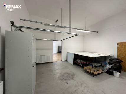 Hala magazynowa z biurem 216 m Bielsko-Biała