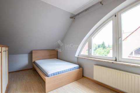 Zielone zacisze, dwupoziomowy apartament, garaż