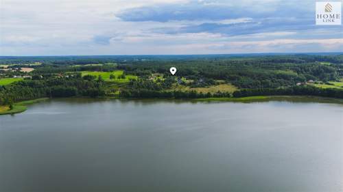 Mazury-malownicza działka blisko jeziora i lasu.