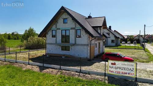 Na sprzedaż 6 pokojowy dom 160m2 Krzeczów Rzezawa