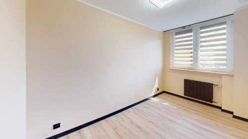 Po generalnym remoncie balkon centrum Gliwic - ul. Łokietka 13