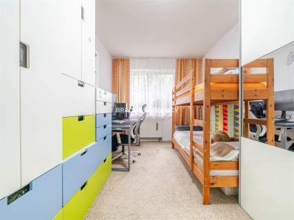 Sprzedam, duża kuchnia, 2-pok z balkonem