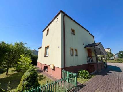 Dom piętrowy 122,4m2 działka 997m2 ul.Konopnickiej