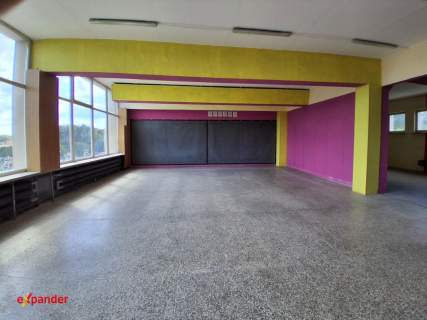 lokal handlowo usługowy 200 m2