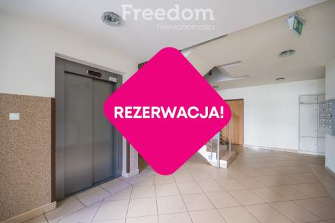 Przestronna i jasna kawalerka z ogródkiem