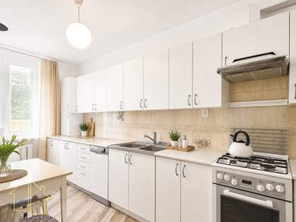 3 niezależne pokoje osobna kuchnia balkon Grochów