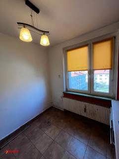 Centrum 2 pokoje 35 m czynsz 250 zł