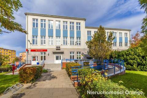Budynek biurowy w centrum Łęczycy