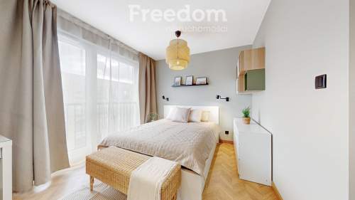 Czteropokojowy apartament z tarasem - Centrum