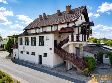 ZAJAZD Z RESTAURACJĄ NA SPRZEDAŻ - GMINA OZIMEK