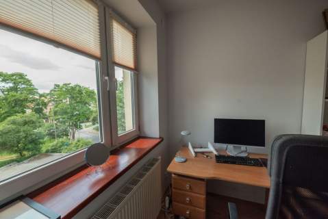 BRONOWICE, pokój w domu z ogrodem, internet