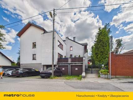 Apartament 2 garaże i komórka