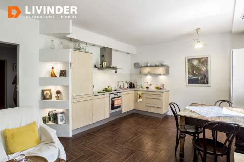 58,5 m 3 pokoje balkon garaż