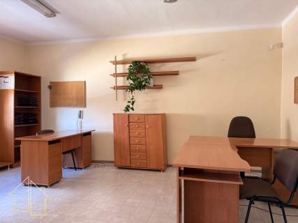 Przestronny lokal w cent