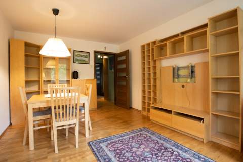 Wygodne i ciche mieszkanie z balkonem