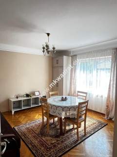 Wolnostojący dom na działce 1140 m2 Brwinów