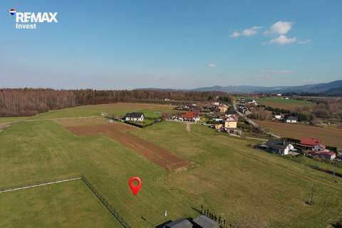 1296m2 w Czańcu z widokiem na góry i las