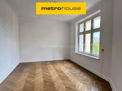 Mieszkanie w kamienicy 68 m2, świetna lokalizacja