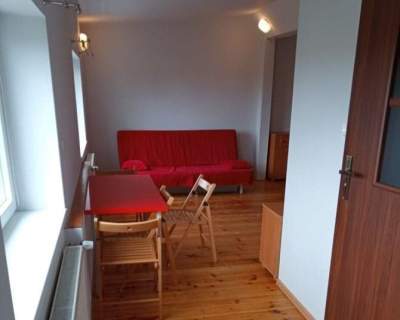 Duża kawalerka, 30 m2, obok CH Borek - Hallera 99