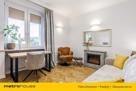 Komfortowa kawalerka w kamienicy.Pierwszy najemca