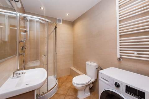 Zadbane, balkon, nowe budownictwo