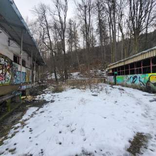 Syndyk sprzeda działkę budynek usługowy Wałbrzych