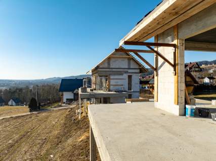 Dom z widokiem na jezioro i Tatry