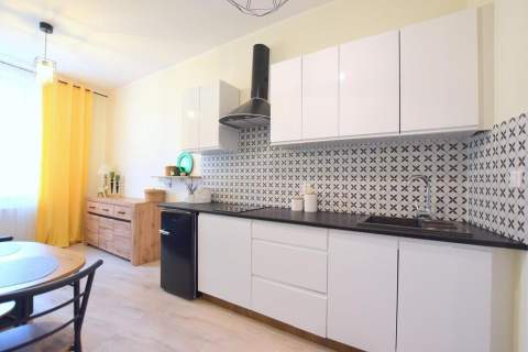 Kawalerka blisko centrum - Chołoniewskiego 7