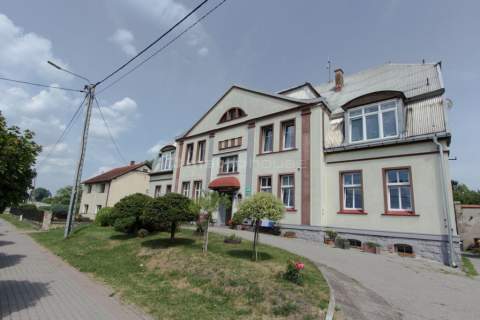 LUKSUSOWE mieszkanie na PARTERZE - 200m ogródka