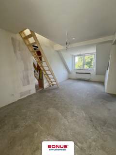 Adaptacja poddasza 92,90 m2