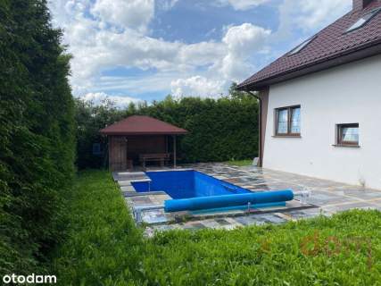 Dom przy Świętokrzyskim Parku Narodowym  Podłysica