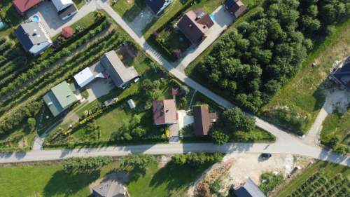 DOM NA SPRZEDAŻ SZCZEREŻ - Z PIĘKNYMI WIDOKAMI W OTOCZENIU SADÓW