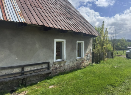 Przestronny dom świetna baza pod inwestycję