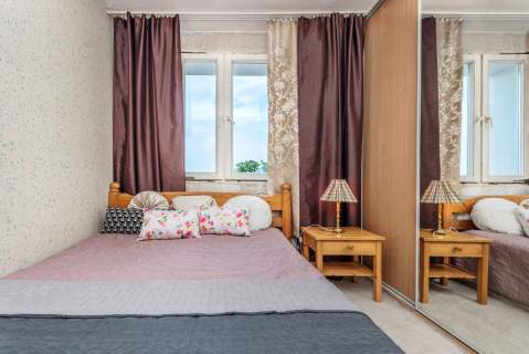 Oddzielna kuchnia, 2 balkony, piwnica, 61 m