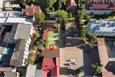 Lokale handlowe i działka w centrum Andrychowa